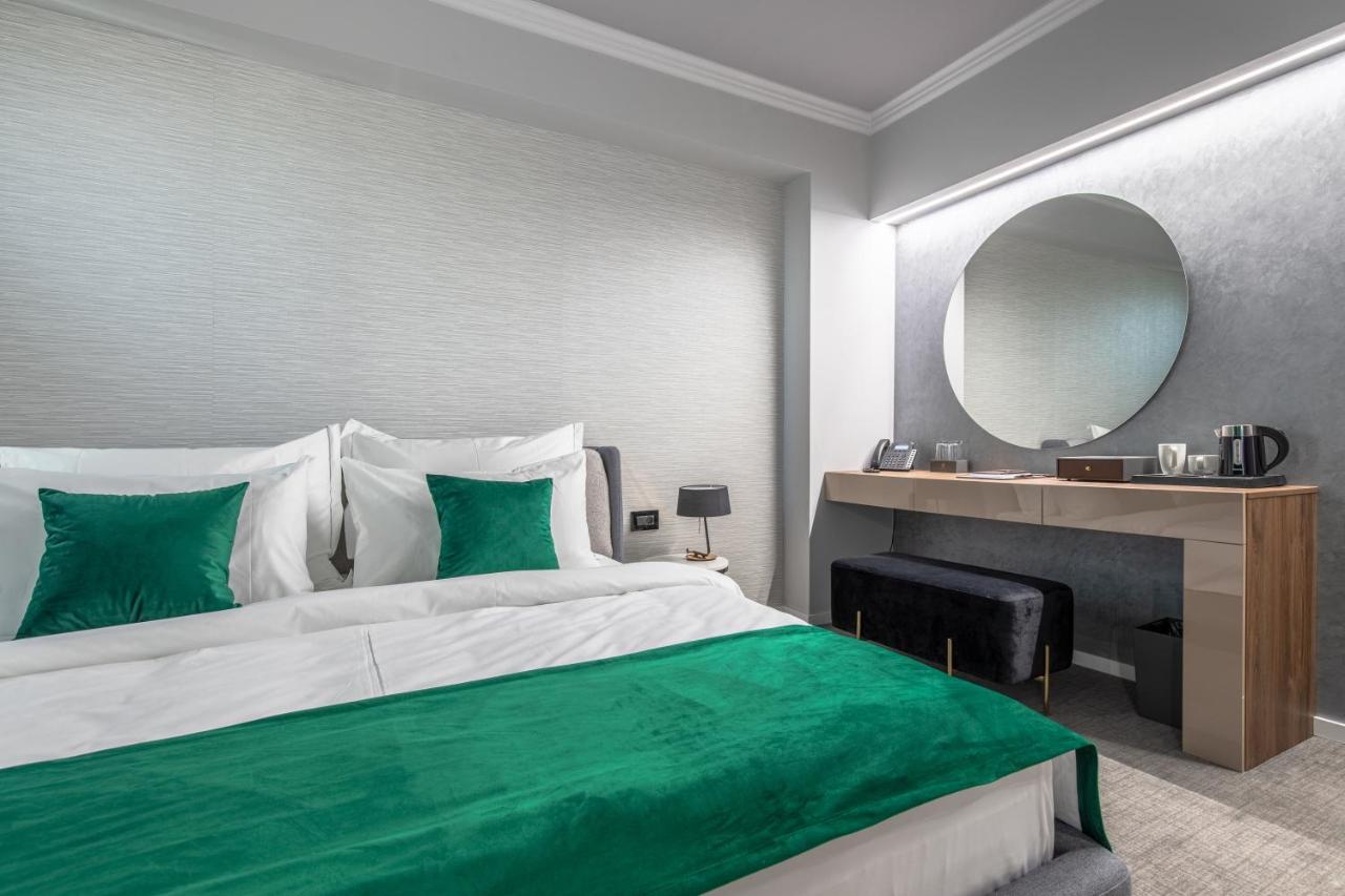 Hotel Kristal Focşani Eksteriør bilde