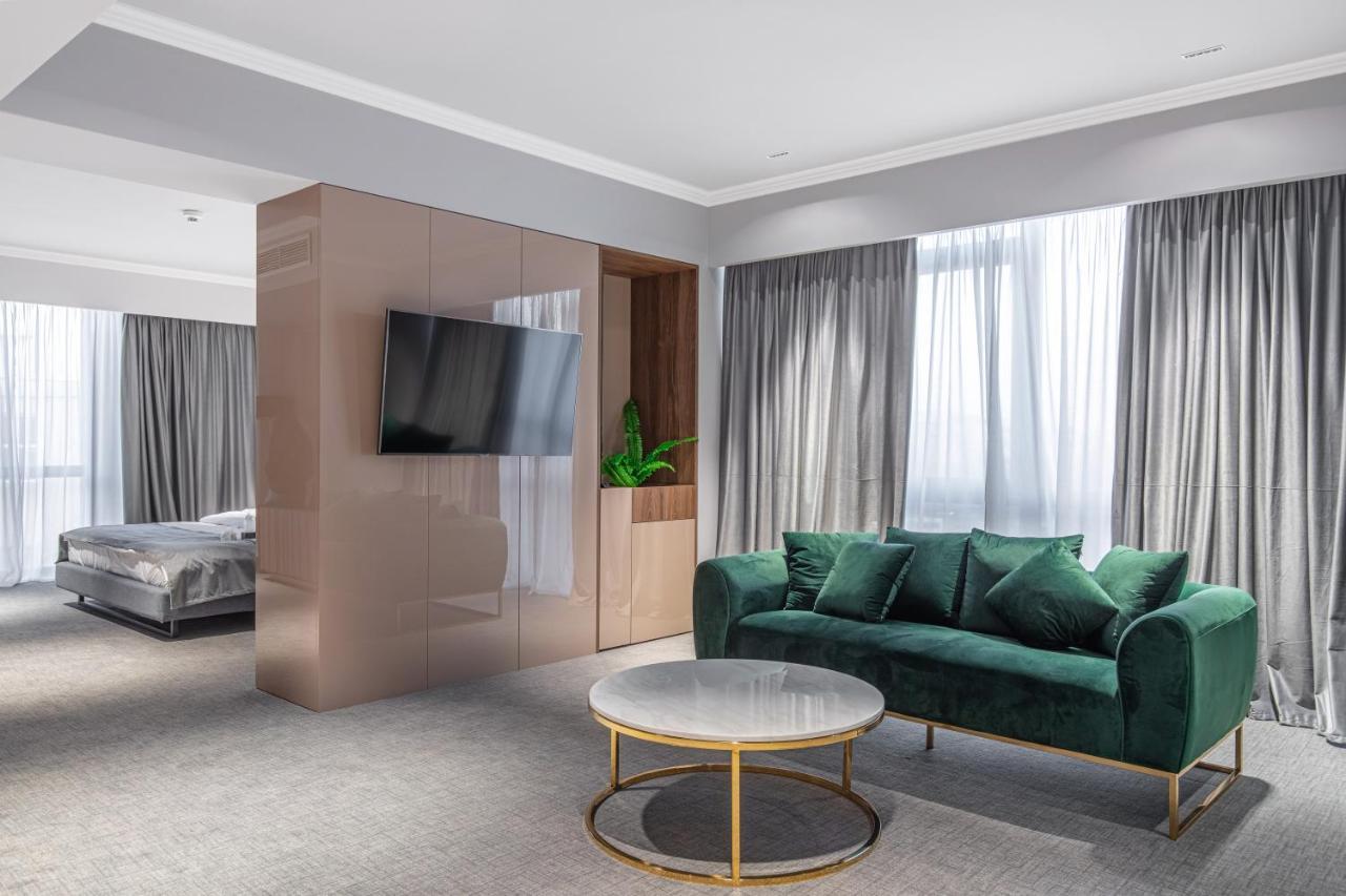 Hotel Kristal Focşani Eksteriør bilde